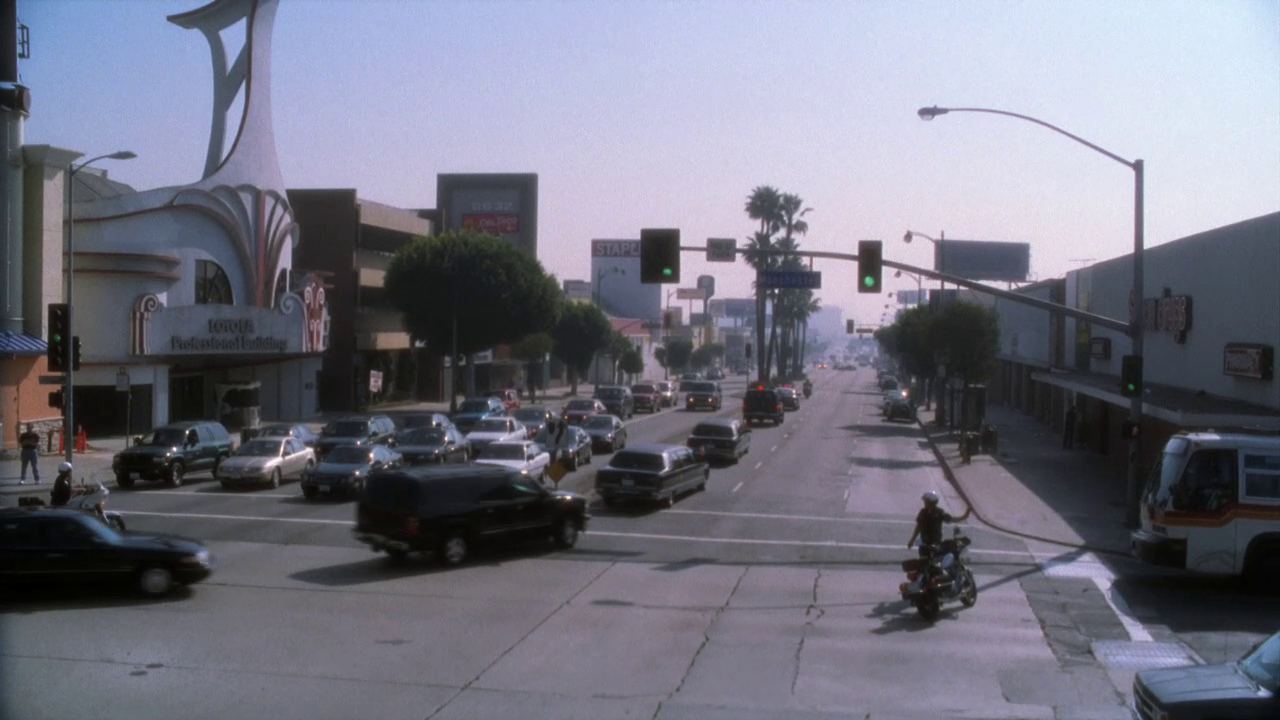 vlcsnap-2013-01-18-16h41m36s128.png