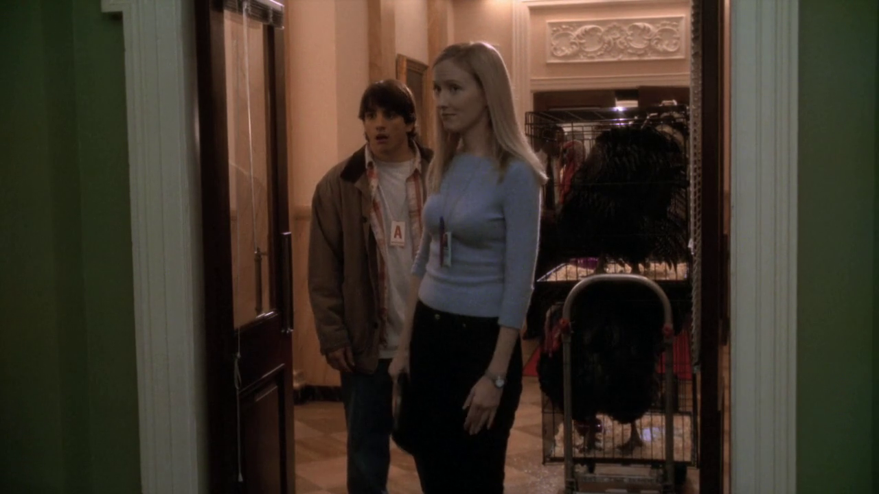 vlcsnap-2012-12-27-18h00m03s100.png