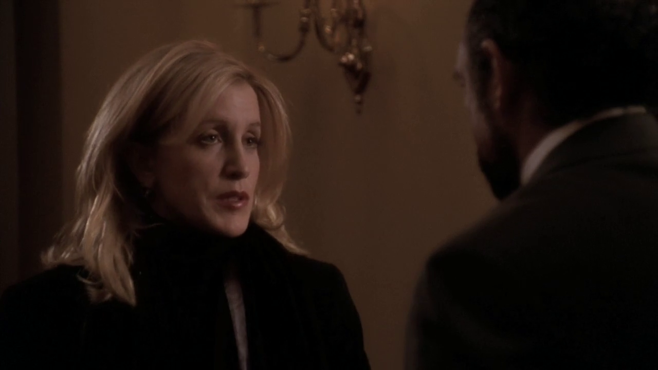 vlcsnap-2012-12-28-01h42m41s169.png