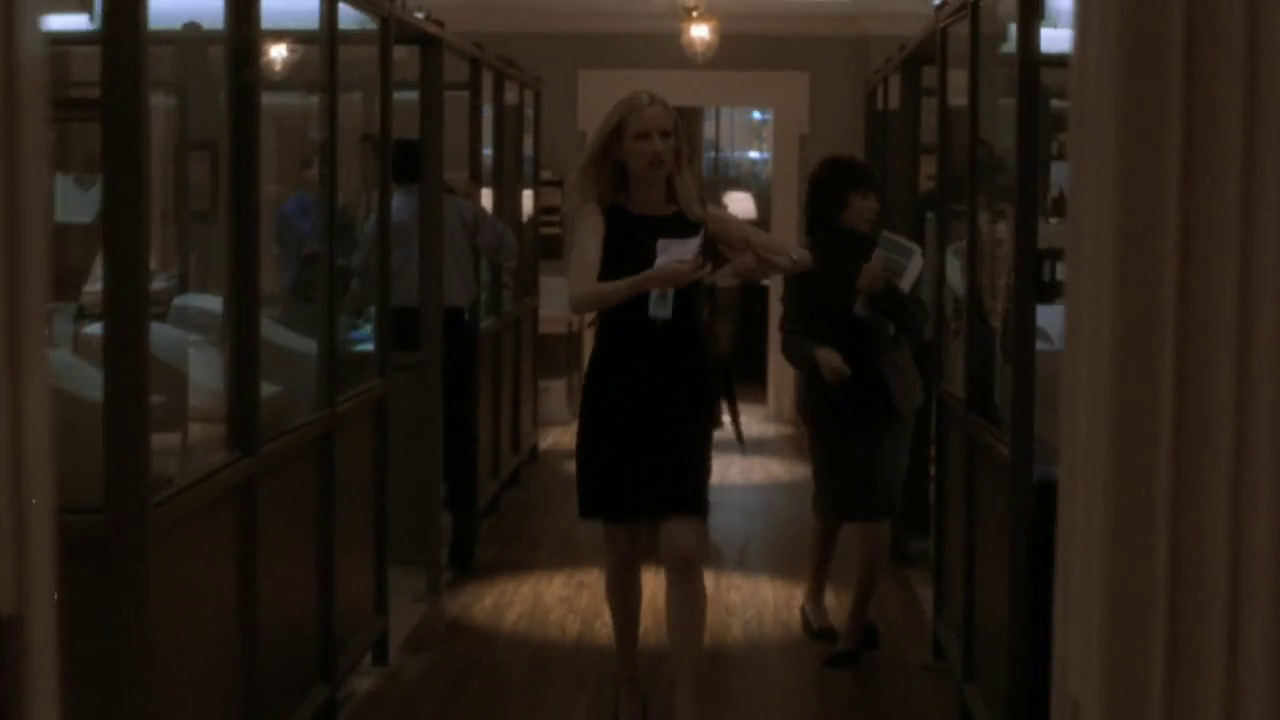 vlcsnap-2012-12-31-00h32m21s216.png