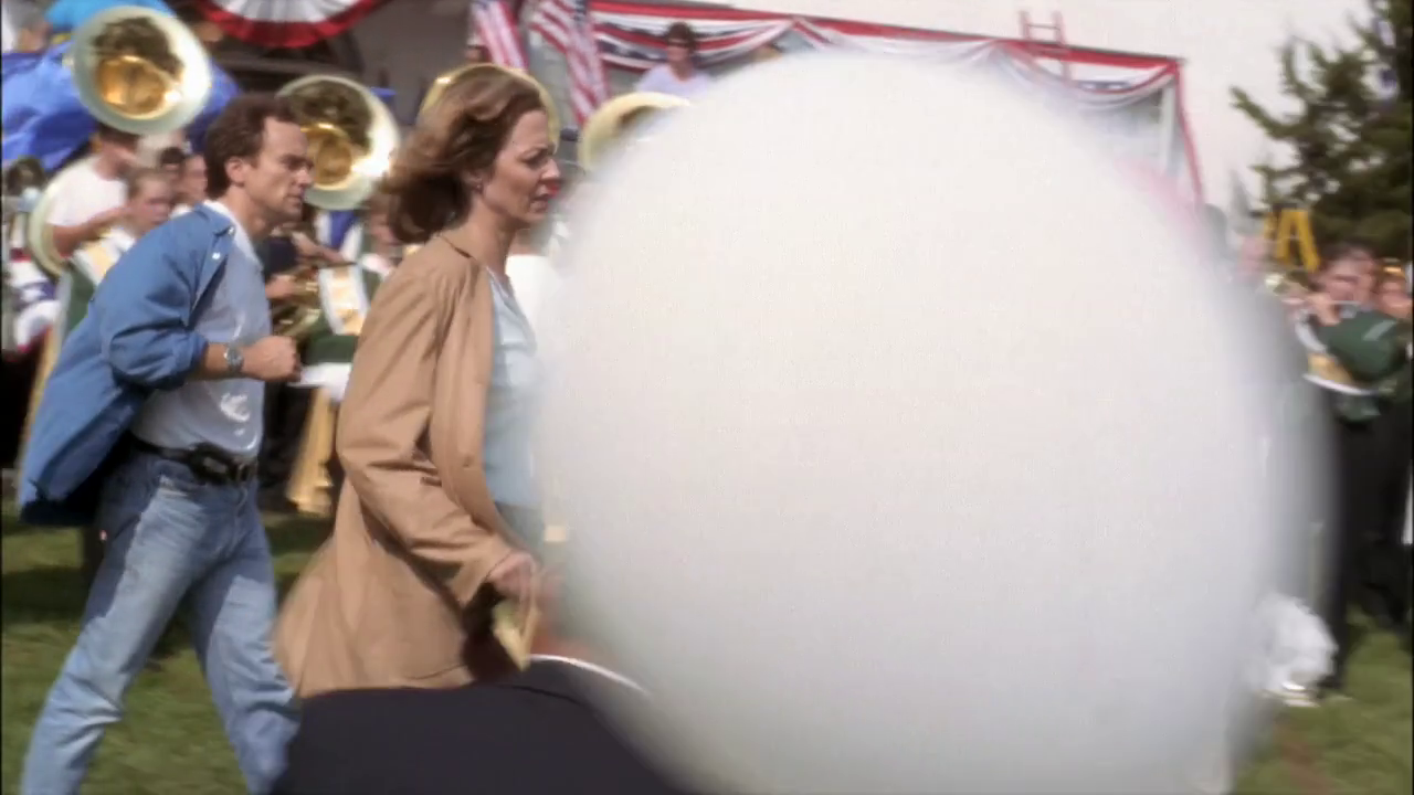 vlcsnap-2012-12-31-02h04m49s145.png
