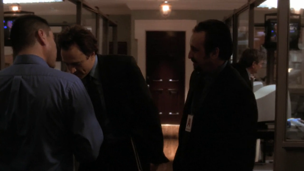 vlcsnap-2012-12-31-02h06m57s139.png