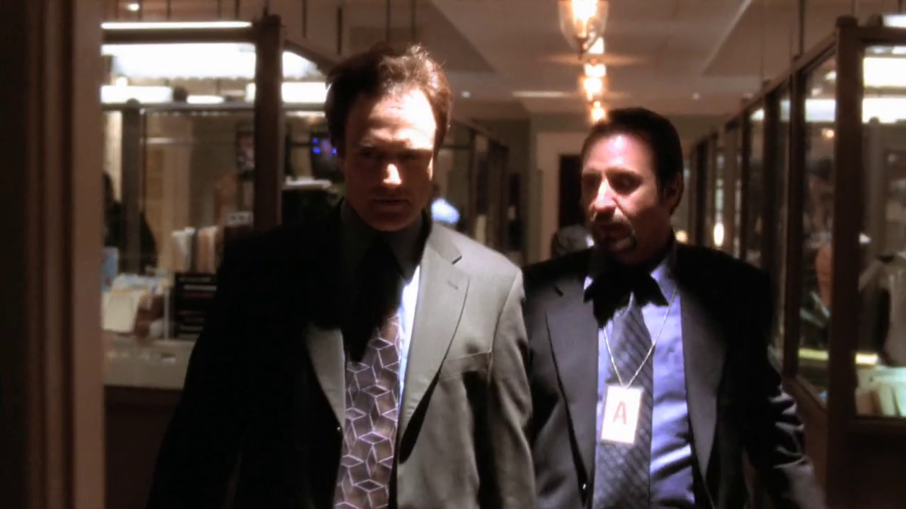 vlcsnap-2012-12-31-02h07m05s216.png