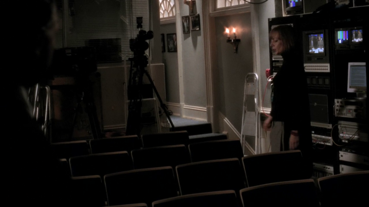 vlcsnap-2013-01-08-23h09m01s133.png