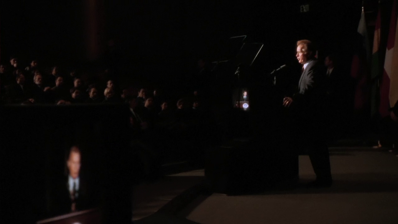 vlcsnap-2013-01-09-16h49m44s147.png