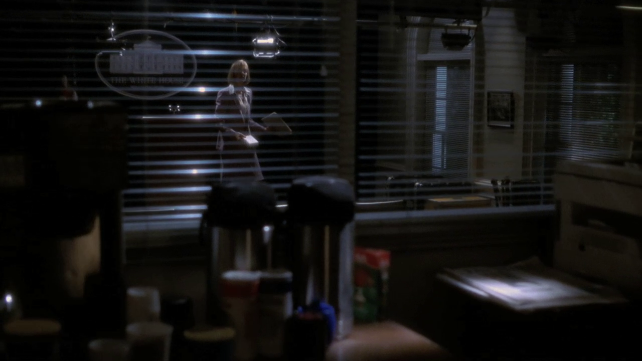 vlcsnap-2013-01-12-00h08m26s202.png