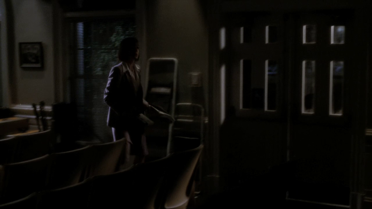 vlcsnap-2013-01-12-00h08m32s2.png