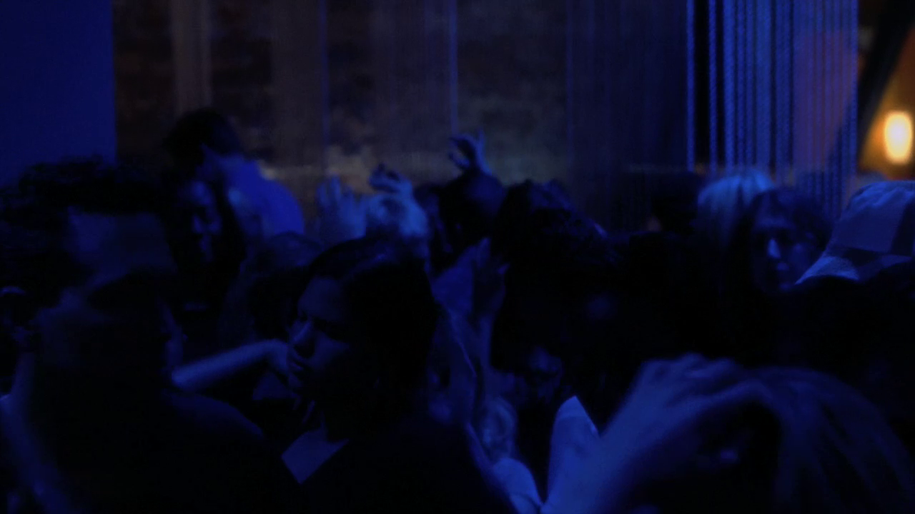 vlcsnap-2013-01-12-00h09m01s40.png