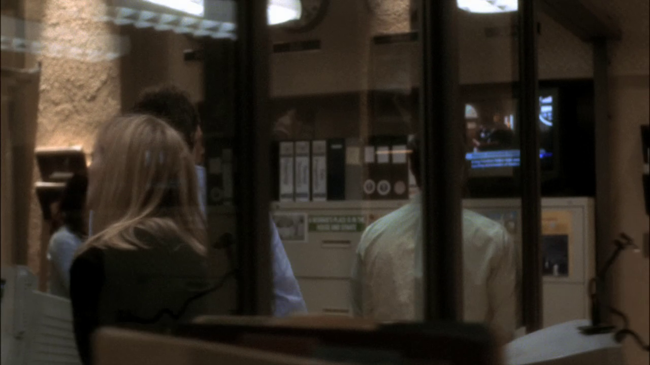 vlcsnap-2013-01-12-23h08m14s174.png