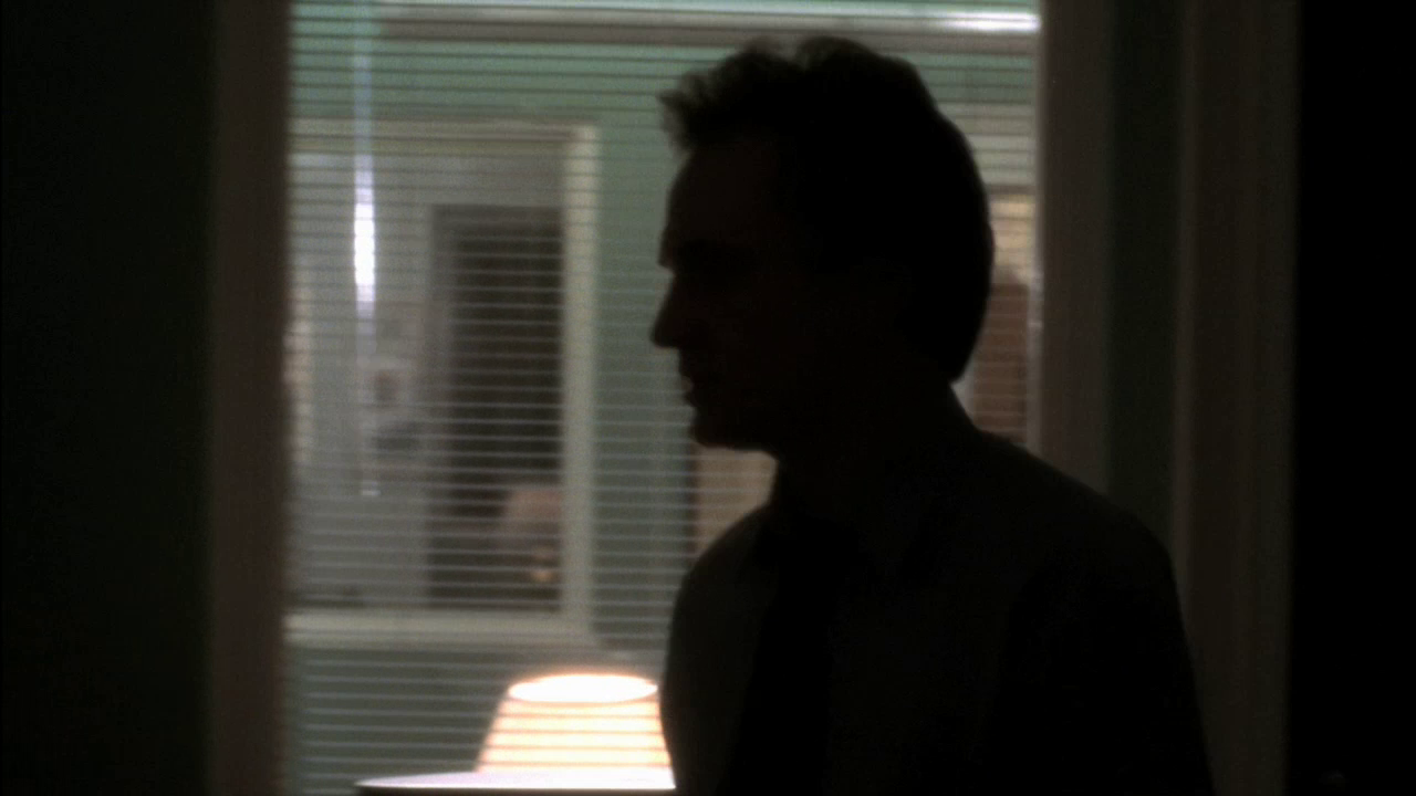 vlcsnap-2013-01-13-01h00m53s180.png