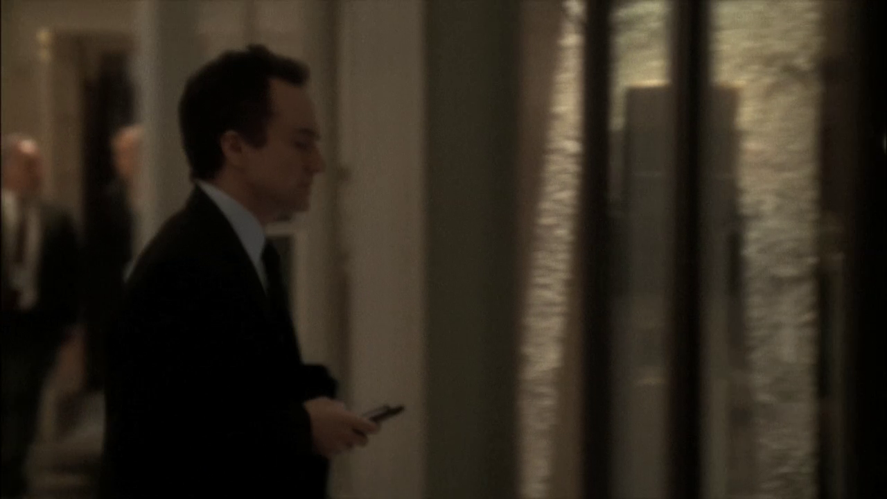 vlcsnap-2013-01-16-00h10m01s123.png