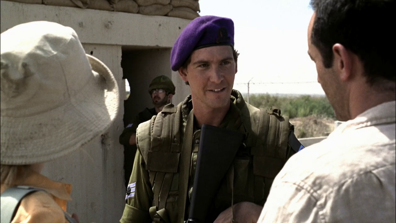 vlcsnap-2012-12-31-15h05m02s50.png