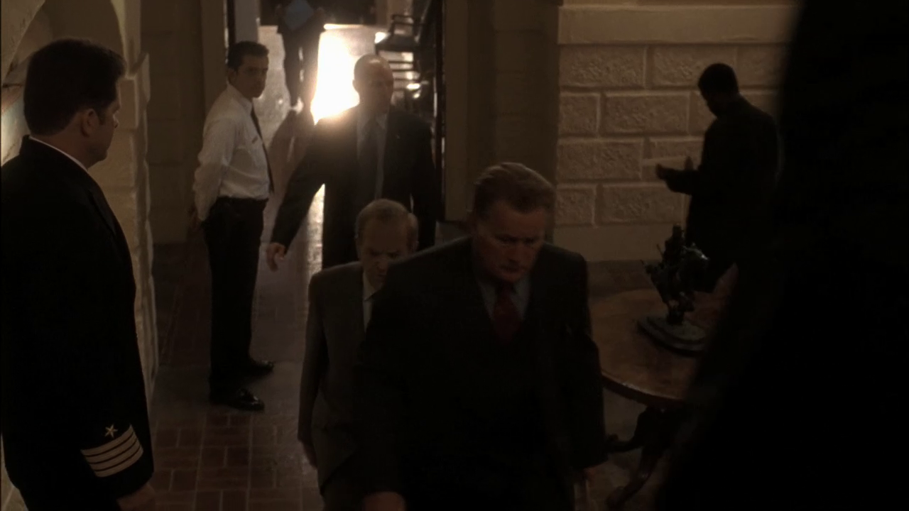 vlcsnap-2013-01-01-22h28m08s175.png