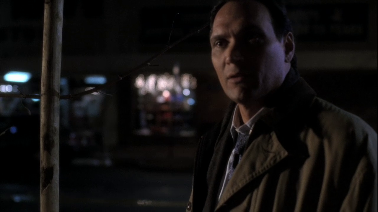 vlcsnap-2013-01-17-00h03m01s16.png