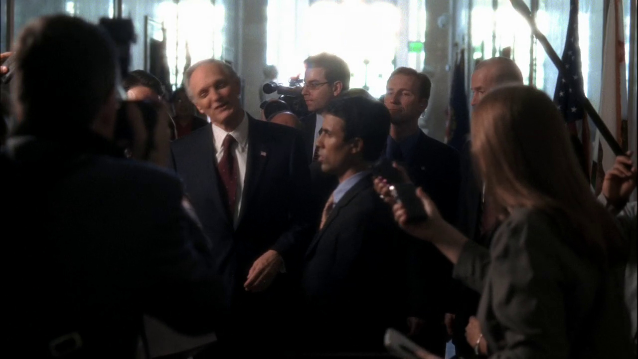 vlcsnap-2013-01-18-00h00m11s112.png
