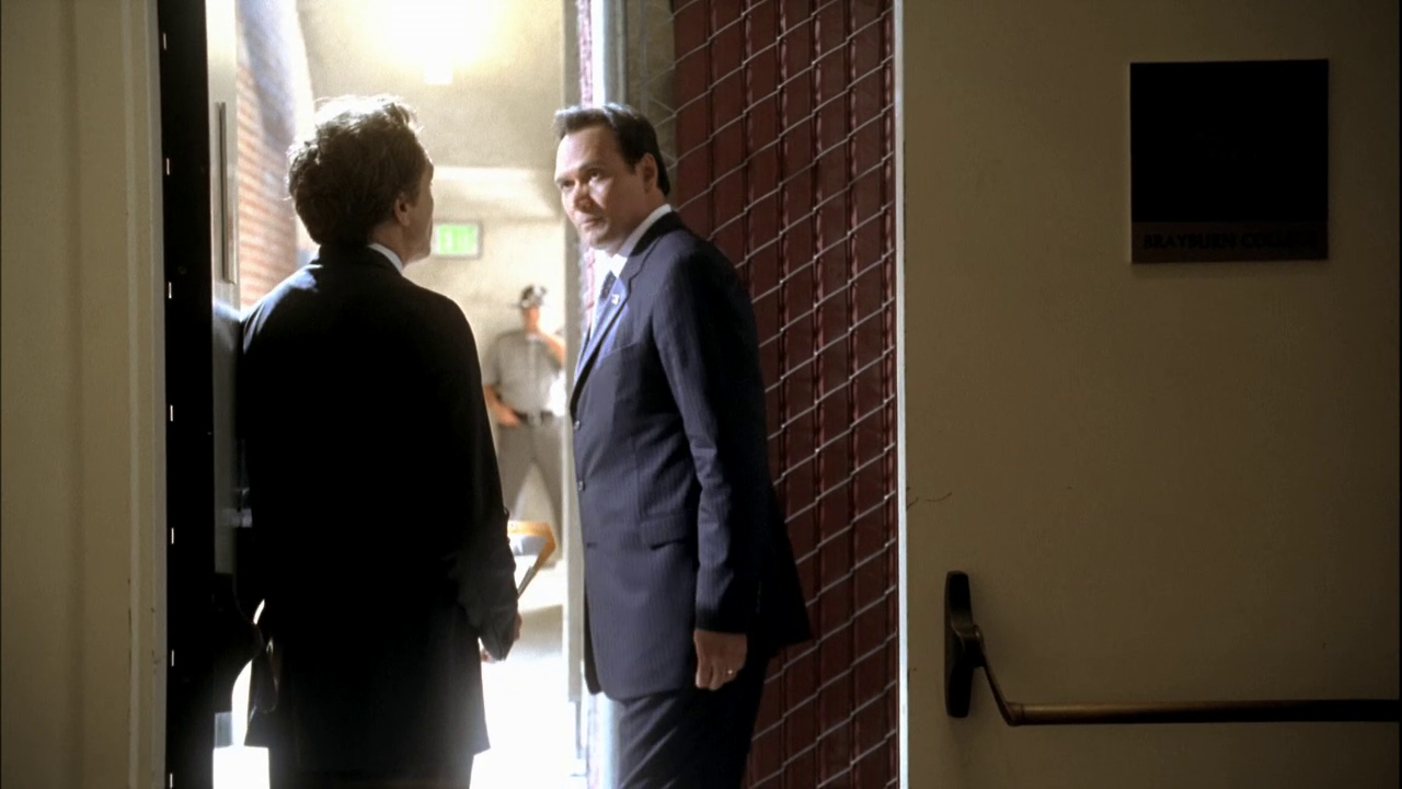 vlcsnap-2013-01-04-16h40m40s85.png