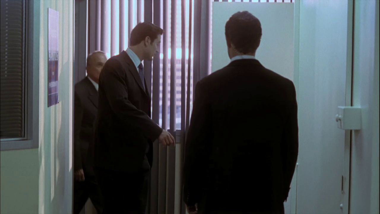 vlcsnap-2013-01-04-16h49m58s28.png