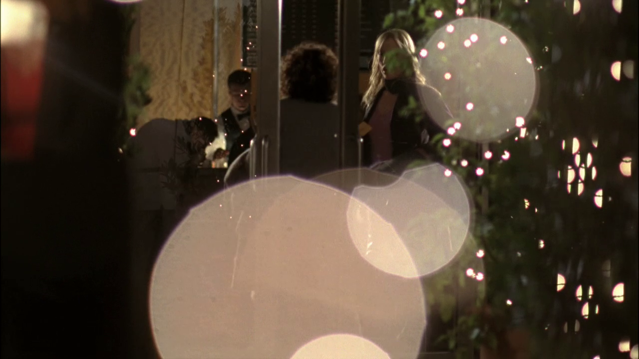 vlcsnap-2012-12-30-21h15m04s115.png
