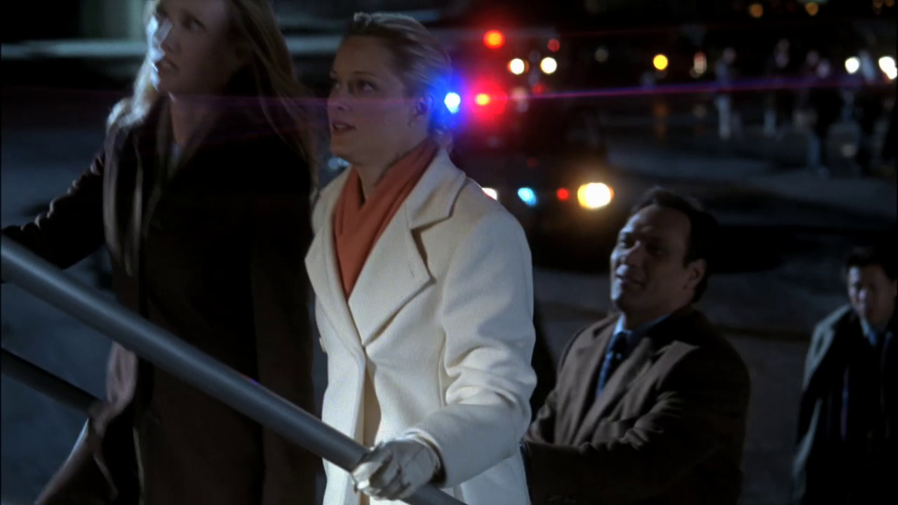 vlcsnap-2013-01-04-18h09m42s250.png