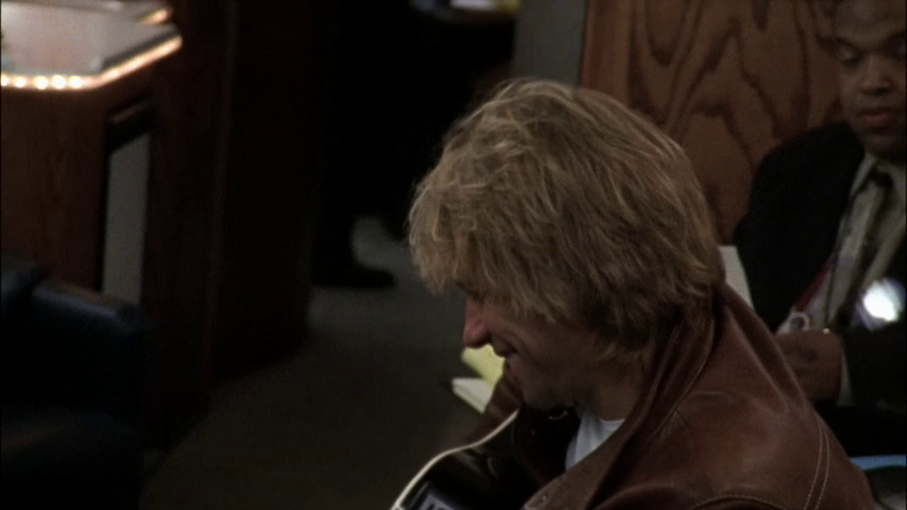 vlcsnap-2013-01-04-18h35m41s232.png