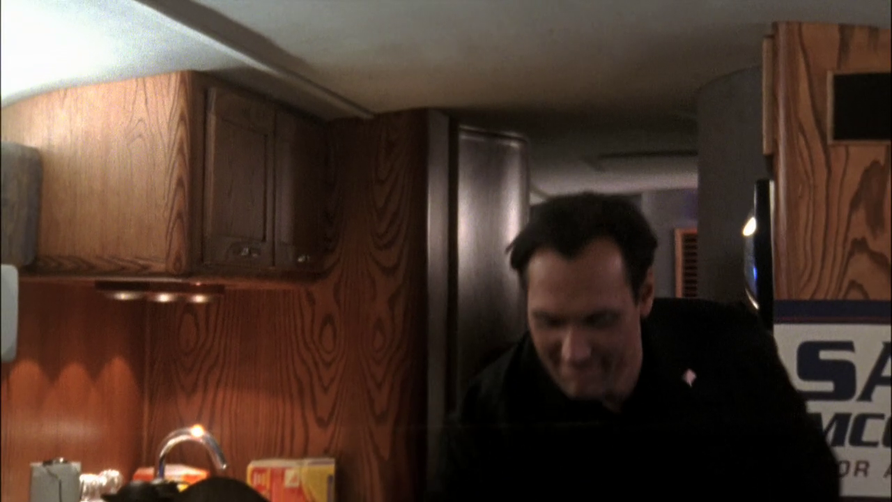 vlcsnap-2013-01-04-18h44m22s65.png