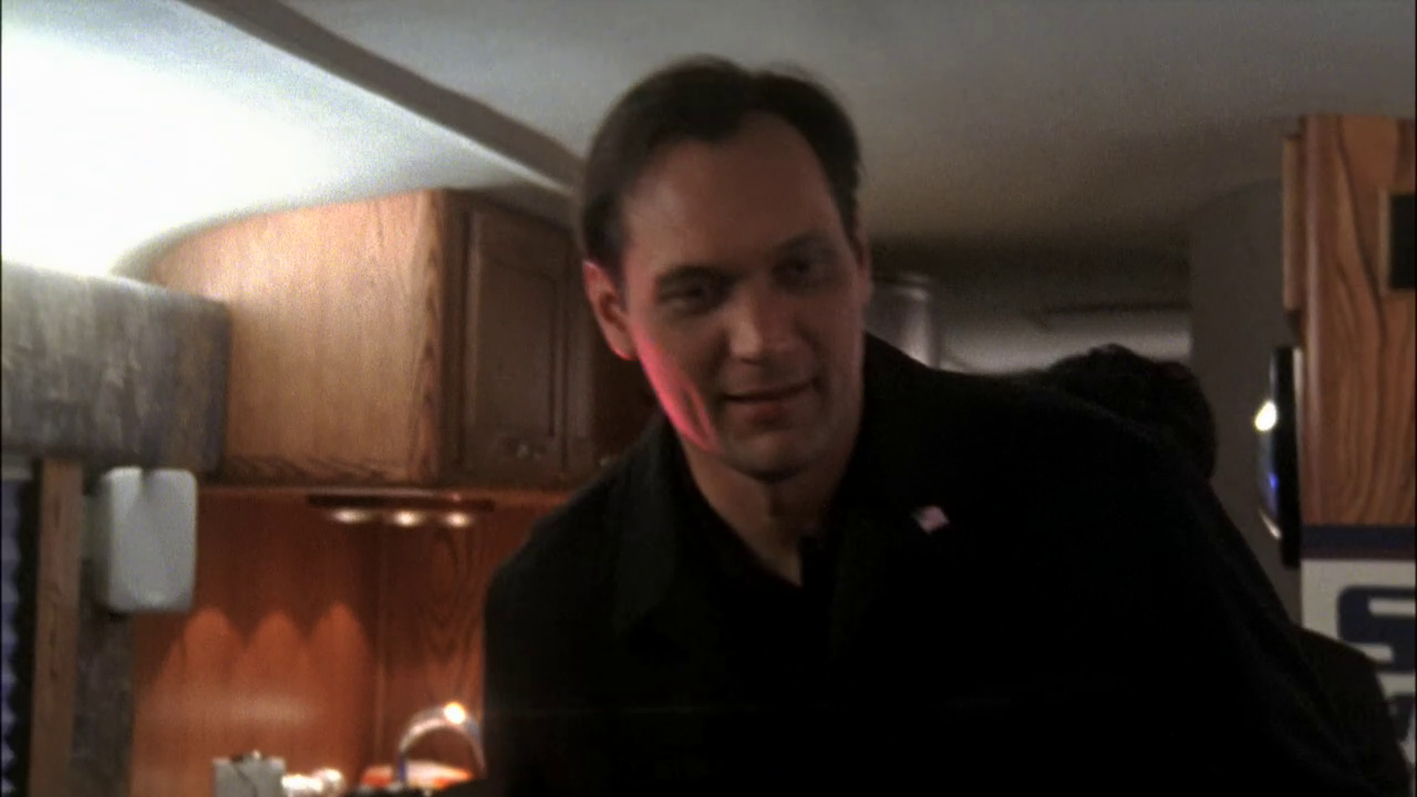 vlcsnap-2013-01-04-18h44m23s76.png