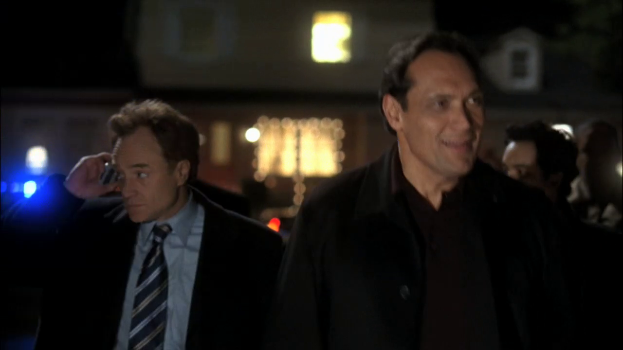 vlcsnap-2013-01-04-18h47m04s141.png