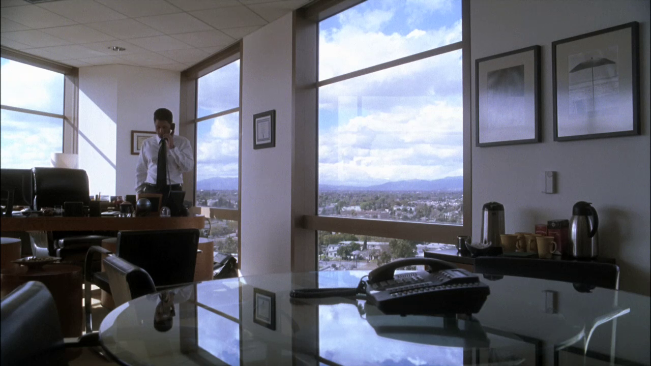 vlcsnap-2013-01-05-03h41m45s186.png