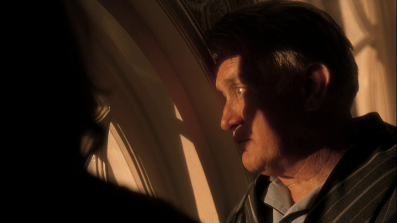 vlcsnap-2012-12-31-02h41m56s133.png